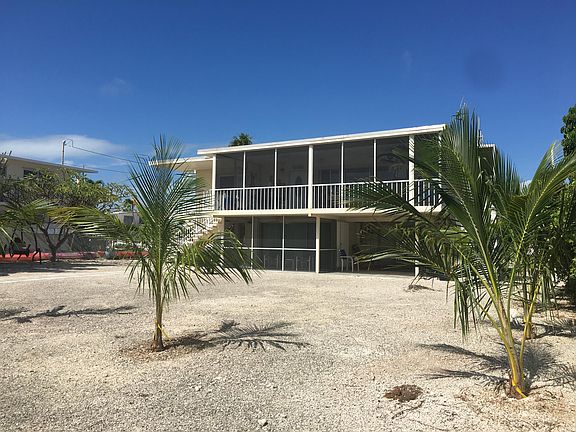 2nd image of 142 Harbor Dr
