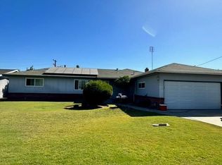 462 S 2nd St, Kerman, CA 93630