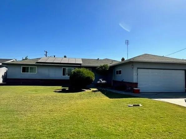 462 S 2nd St, Kerman, CA 93630