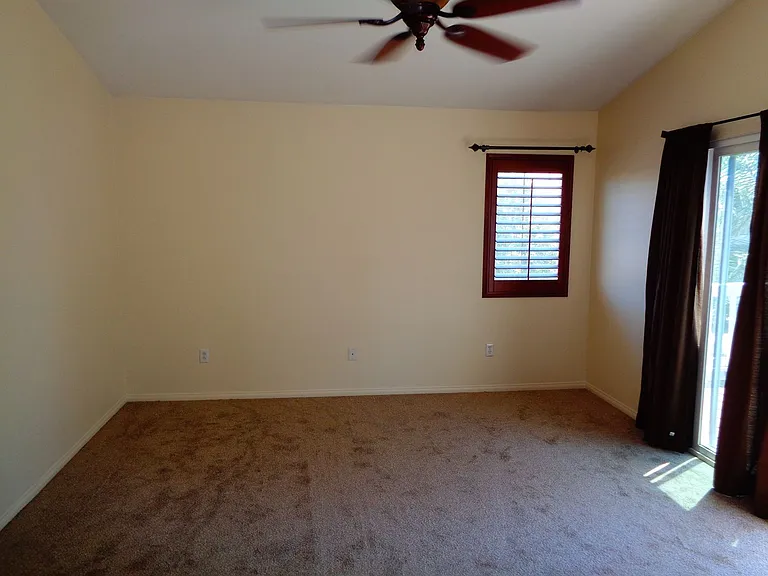 1551 N Poconos Cir — Photo 12