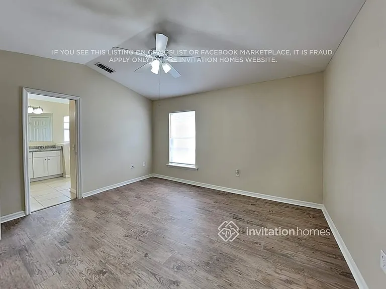 550 Dove Ct — Photo 9