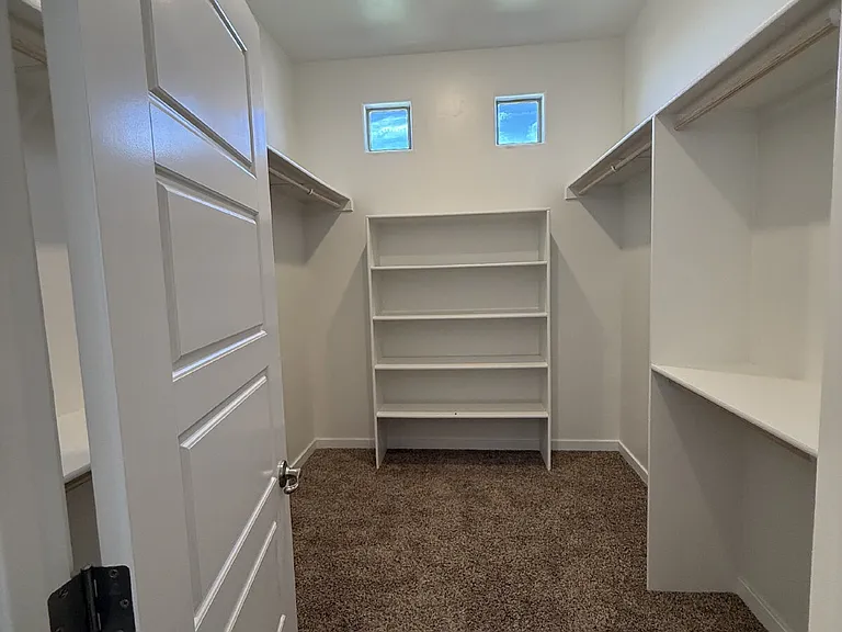 13389 Carterton Ave — Photo 35
