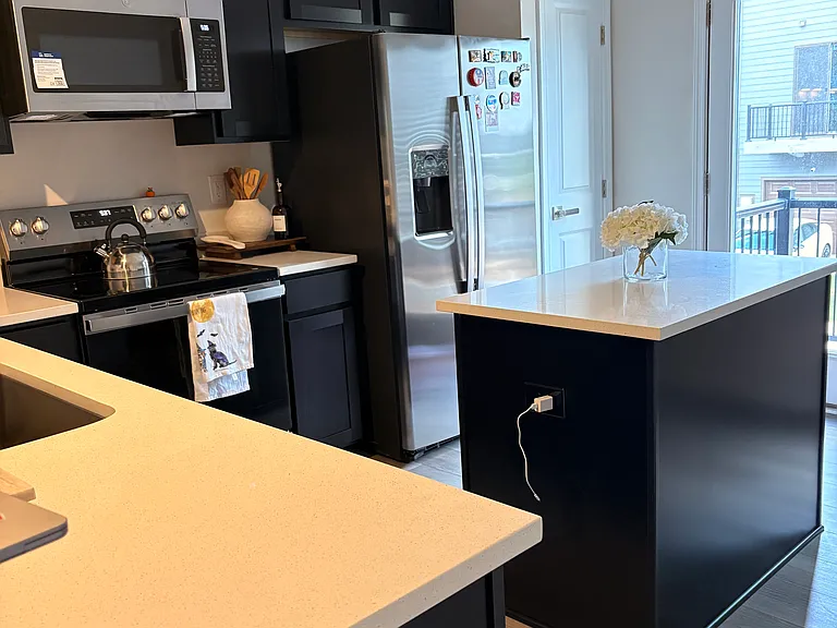 1418 Samuel St #1 — Photo 3
