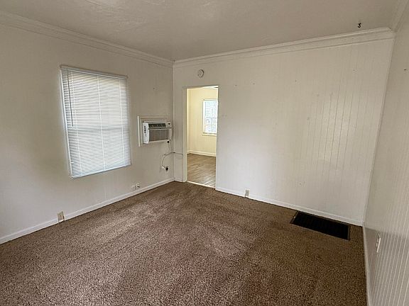3rd image of 2306 S Garden Street