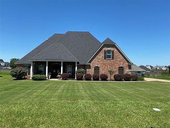 5th image of 373 Hallmark Dr