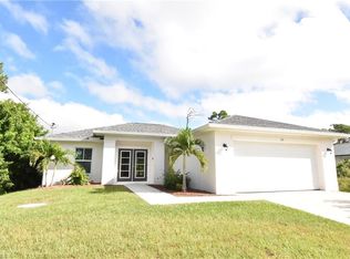 152 Red Cedar Park, Rotonda West, FL 33947