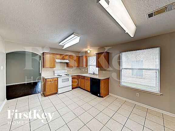 4th image of 19407 Cavern Springs Dr
