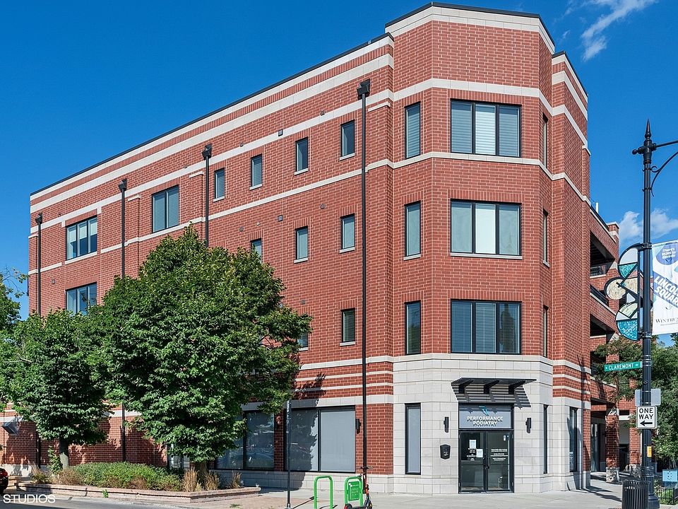 1st image of 4805 N Claremont Ave Unit 303