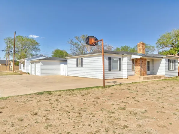 111 15th St, Levelland, TX 79336