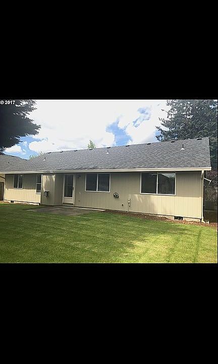 1st image of 8909 NE 131st Ave