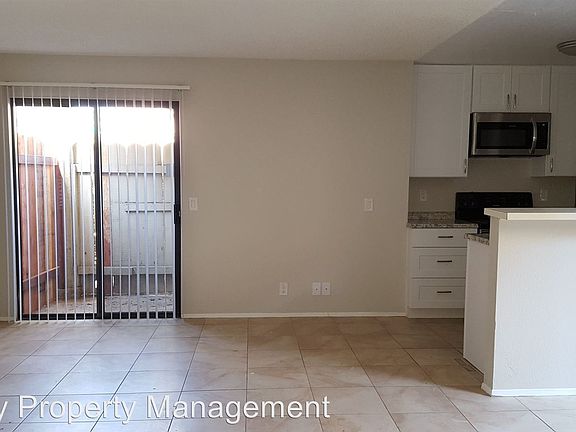 3rd image of 4437 52nd St APT 02