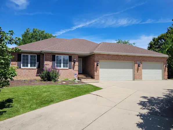 2140 Blue Heron DRIVE, Delavan, WI 53115