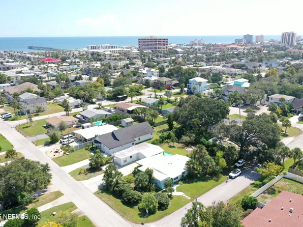 729 6TH Street N, Jacksonville Beach, FL 32250