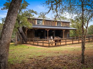 127 Marina Rd, Smithville, TX 78957