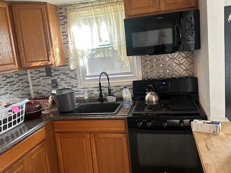 171 Lake Shore Dr — Photo 4