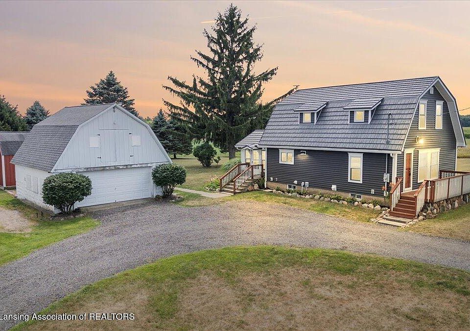 1st image of 4885 W Locke Rd
