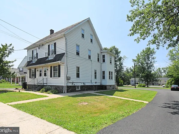 146 Penn Ave APT A, Hatfield, PA 19440