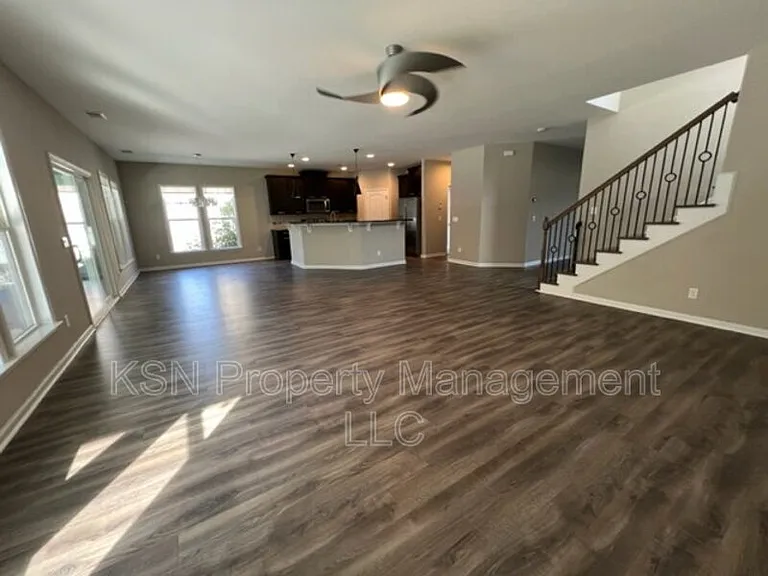 148 Tahoe Dr — Photo 10