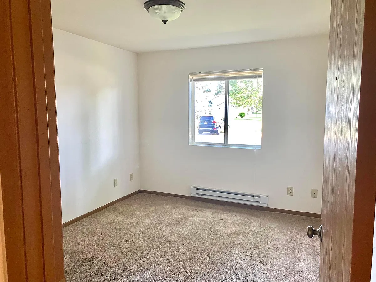 Building Photo - 260 Germania St #16