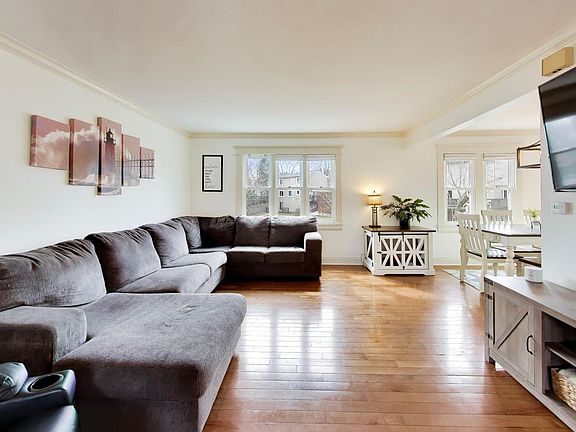 4th image of 5083 Chambers Dr