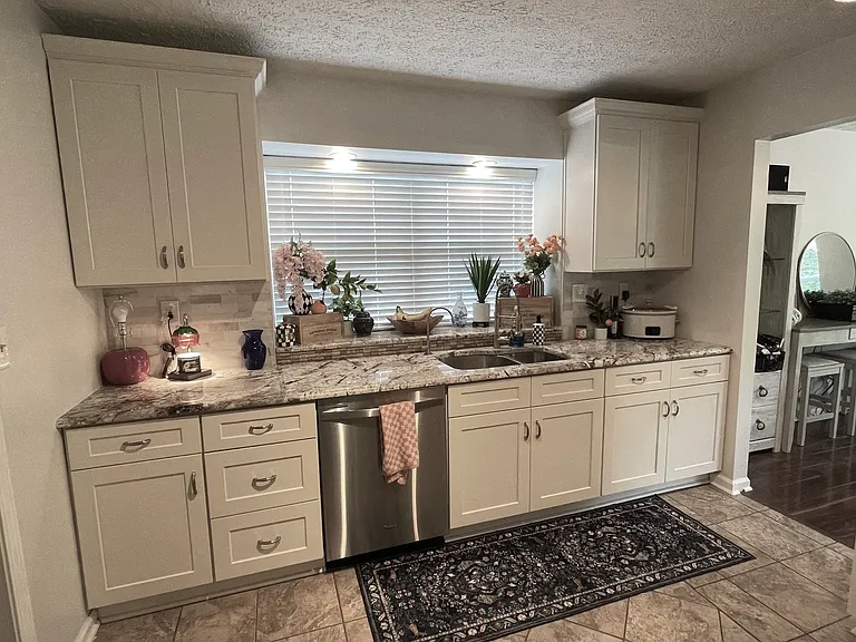 645 Declaration Ct — Photo 15