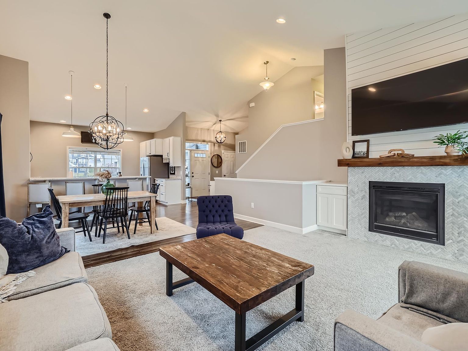 20824 Guthrie Dr, Lakeville, MN 55044 Zillow
