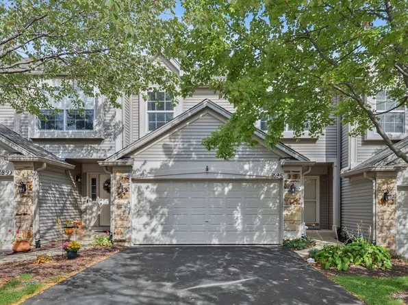 1896 Sedgewood Ave, Aurora, IL 60503