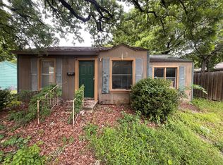 2925 Oakwood St, Haltom City, TX 76117
