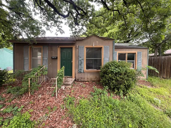 2925 Oakwood St, Haltom City, TX 76117