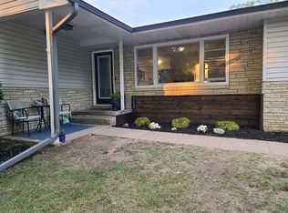 8402 Evans St, Omaha, NE 68134