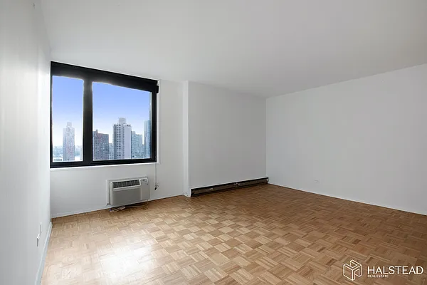 Sold by Halstead Real Estate | media 2
