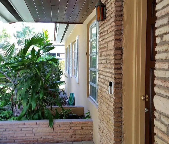 450 Tivoli Ave — Photo 8