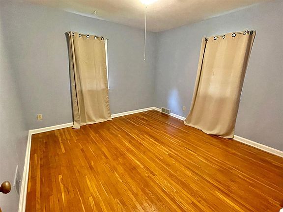 4th image of 3126 N 11th St