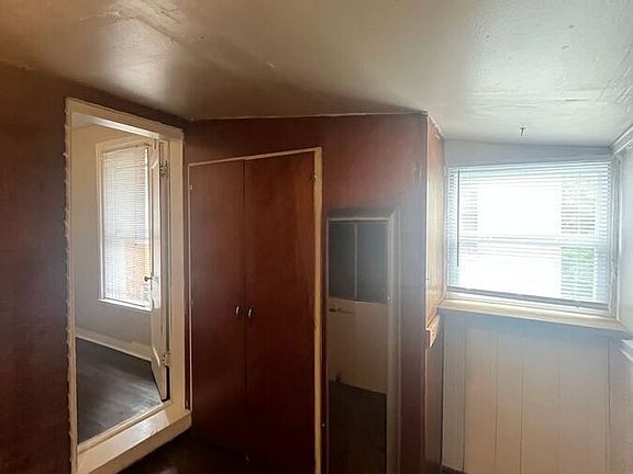 3rd image of 401 E 14th Ave APT B