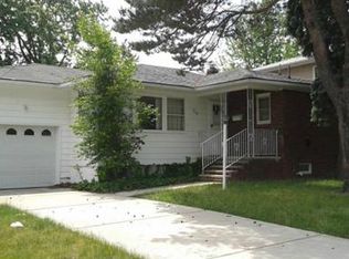 713 Lincoln Dr, Perth Amboy, NJ 08861