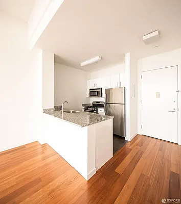 Rented by Oxford Property Group | media 37