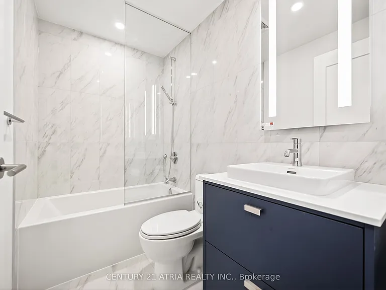 858 Dupont St #532 — Photo 21