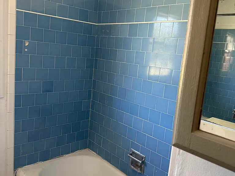 889 Jennings Ave — Photo 12