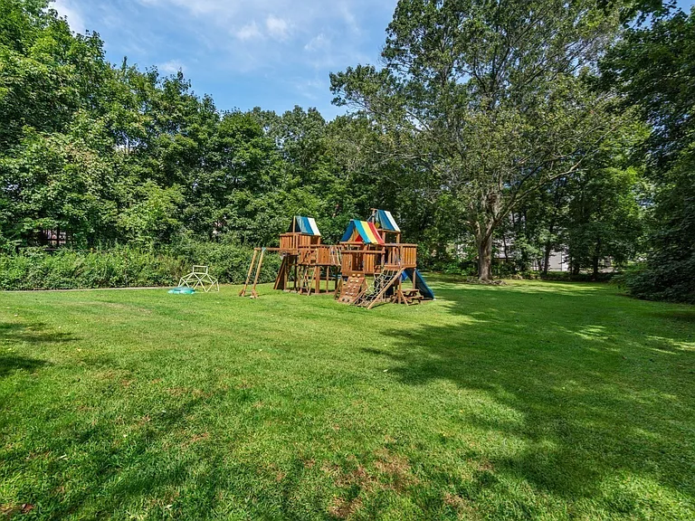 53 W Plain St #B — Photo 19