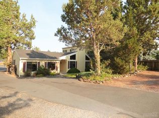 241 SE Airpark Dr, Bend, OR 97702