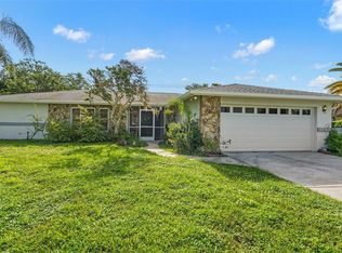 4611 Charing Cross Rd, Sarasota, FL 34241