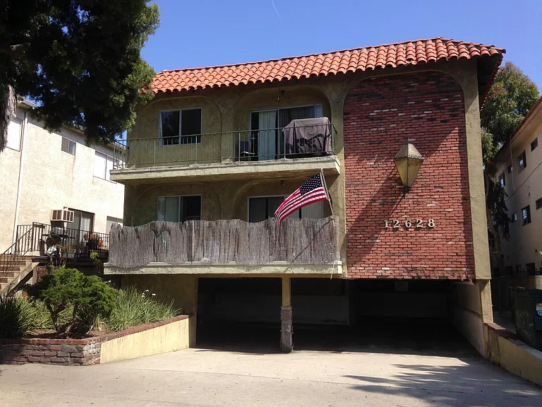 12628 Venice Blvd #1 — Photo 1