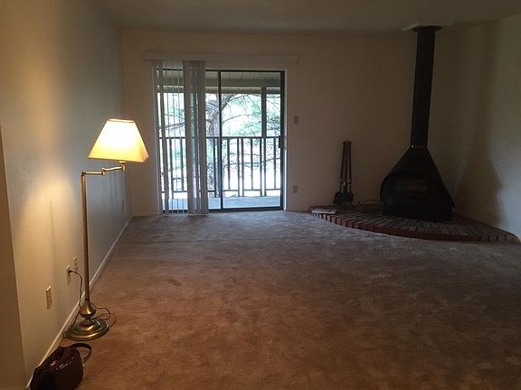 4th image of 3055 Trinity Dr APT 528