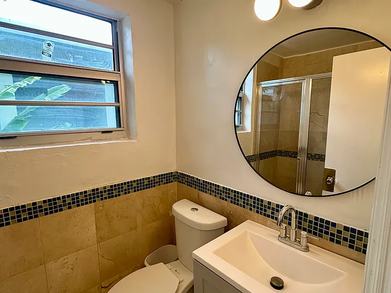 1534 Euclid Ave #D — Photo 8