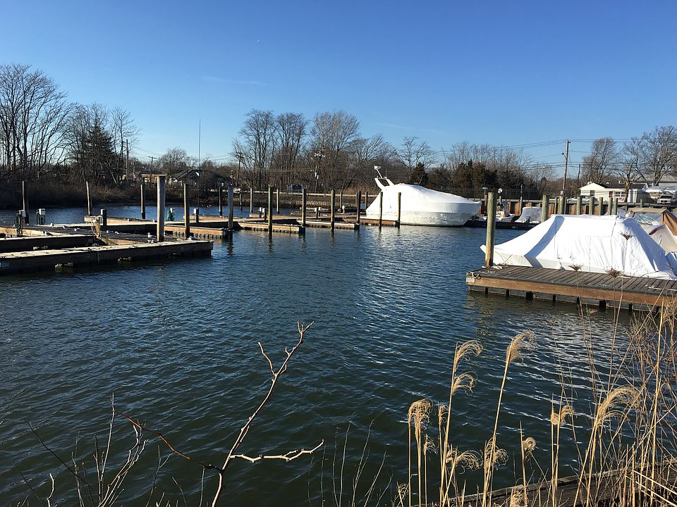 19 Albert Rd, Amity Harbor, NY 11701 Zillow