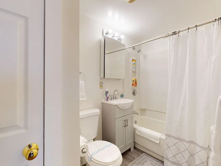 22 Hews St #2 — Photo 7