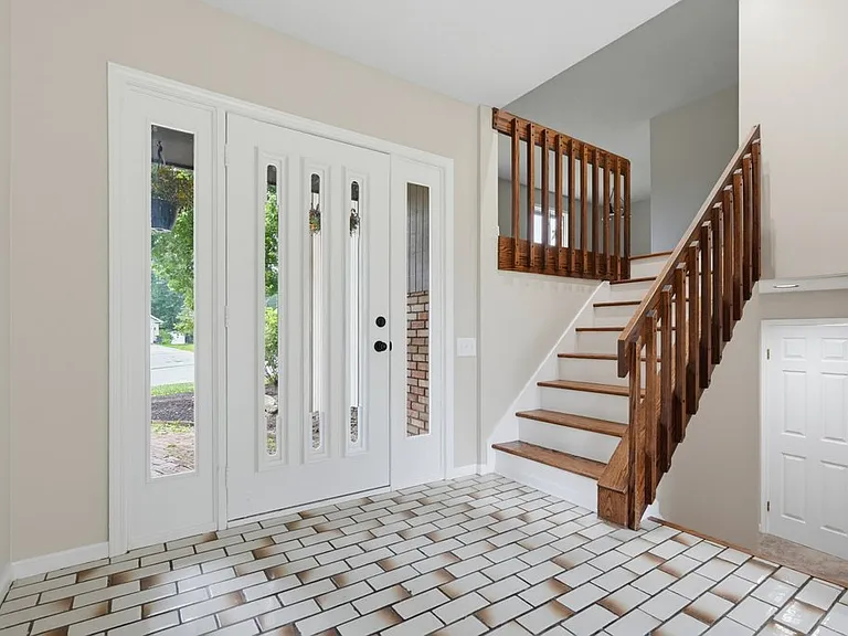 5460 Echodell Ave NW — Photo 2