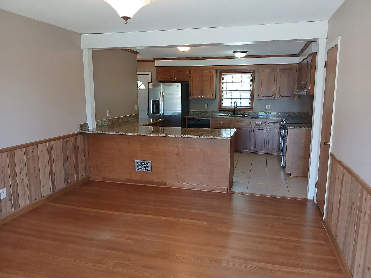 3 bed, 1500 sqft, $1,400 — Photo 2