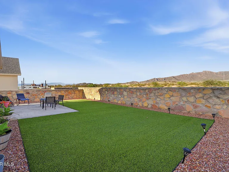 7718 Cottonwood Street gallery image 3