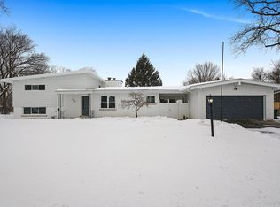 1950 60th St, La Grange Highlands, IL
